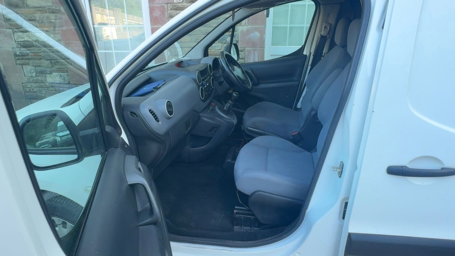 Vehicle 14