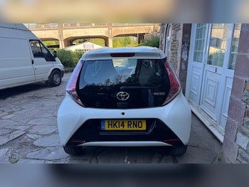 Used Toyota AYGO 2014 for sale - 79328276: Photo