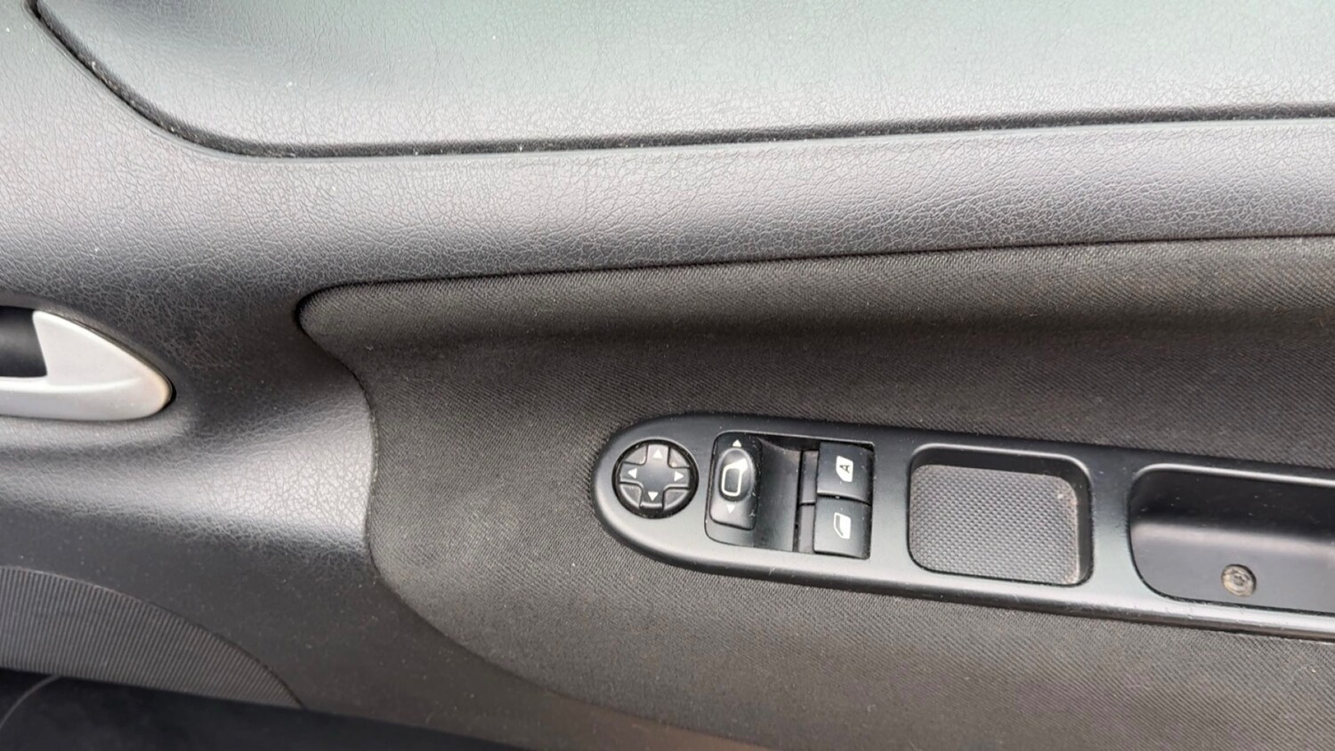 Used Peugeot 207 2012 for sale - 78139458: Photo 13