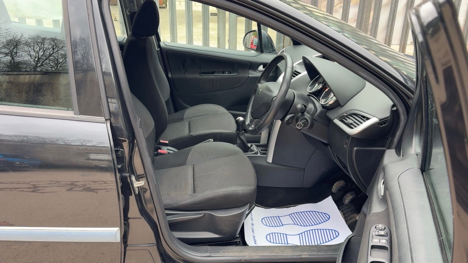 Used Peugeot 207 2012 for sale - 78139458: Photo 9