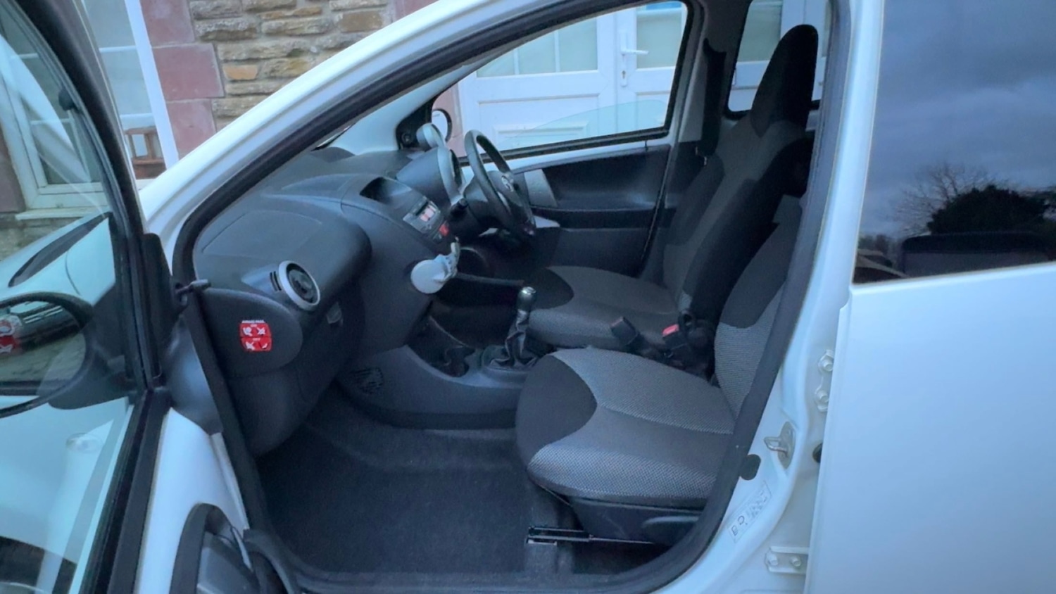 Used Toyota AYGO 2013 for sale - 78032072: Photo 11