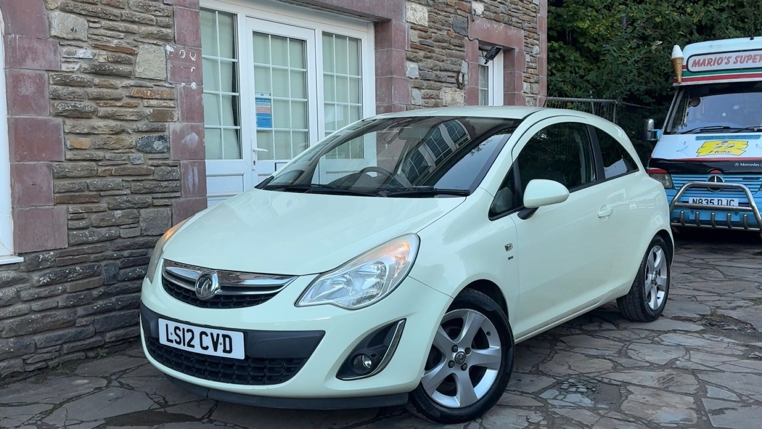 Used Vauxhall Corsa 2012 for sale - 76518429: Photo 1