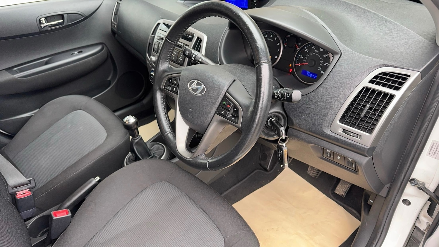 Used Hyundai i20 2014 for sale - 76564898: Photo 10