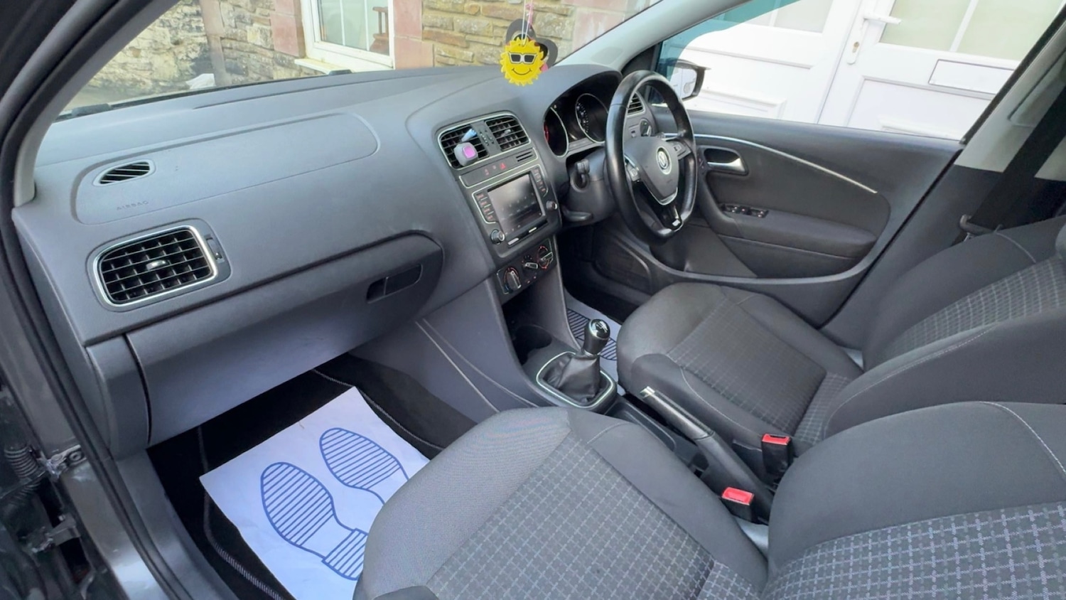 Used Volkswagen Polo 2016 for sale - 77550210: Photo 14