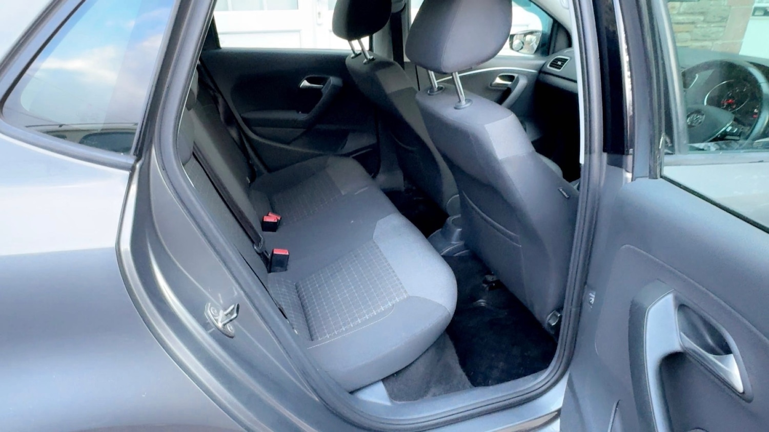 Used Volkswagen Polo 2016 for sale - 77550210: Photo 18