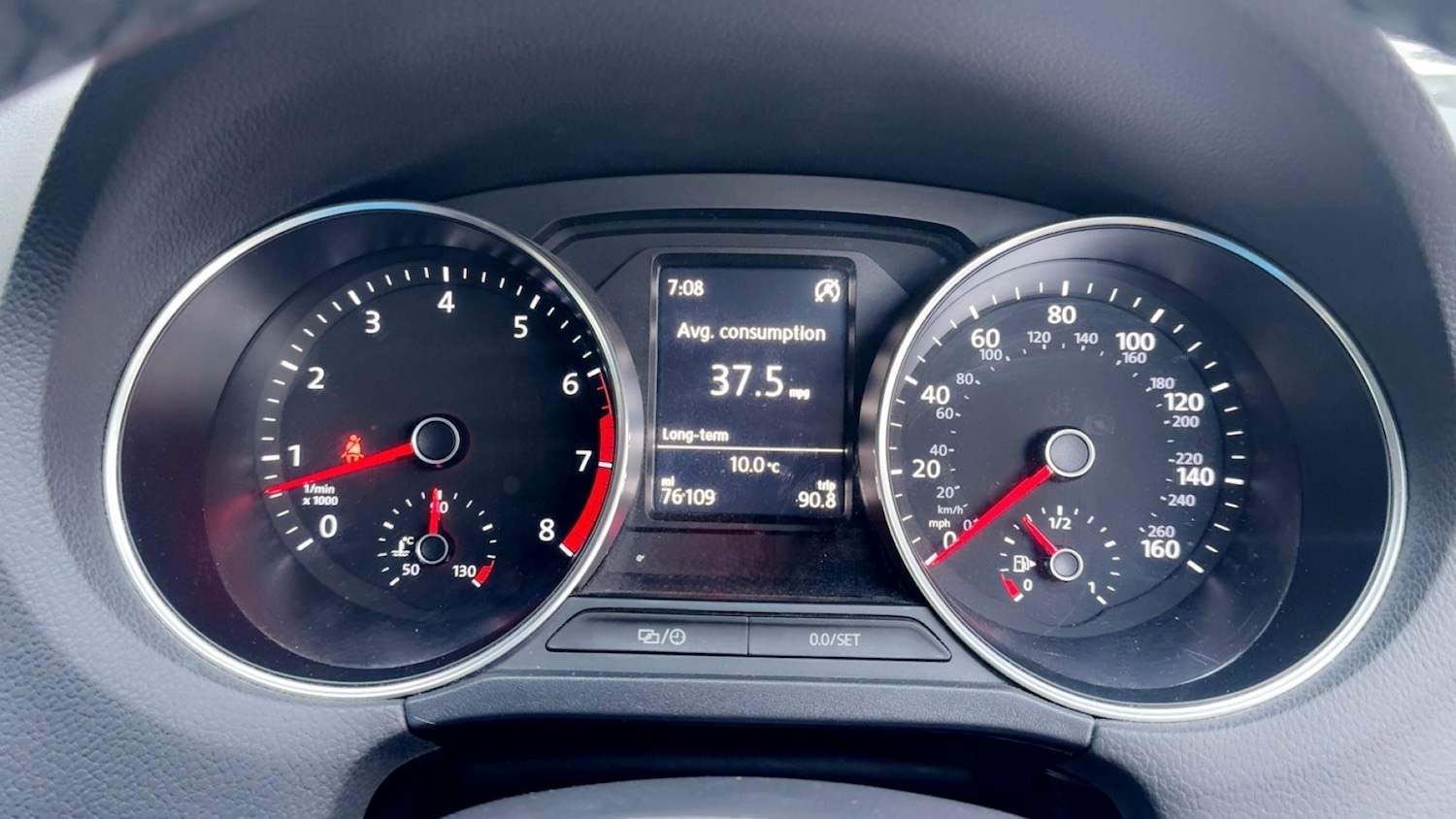 Used Volkswagen Polo 2016 for sale - 77550210: Photo 9