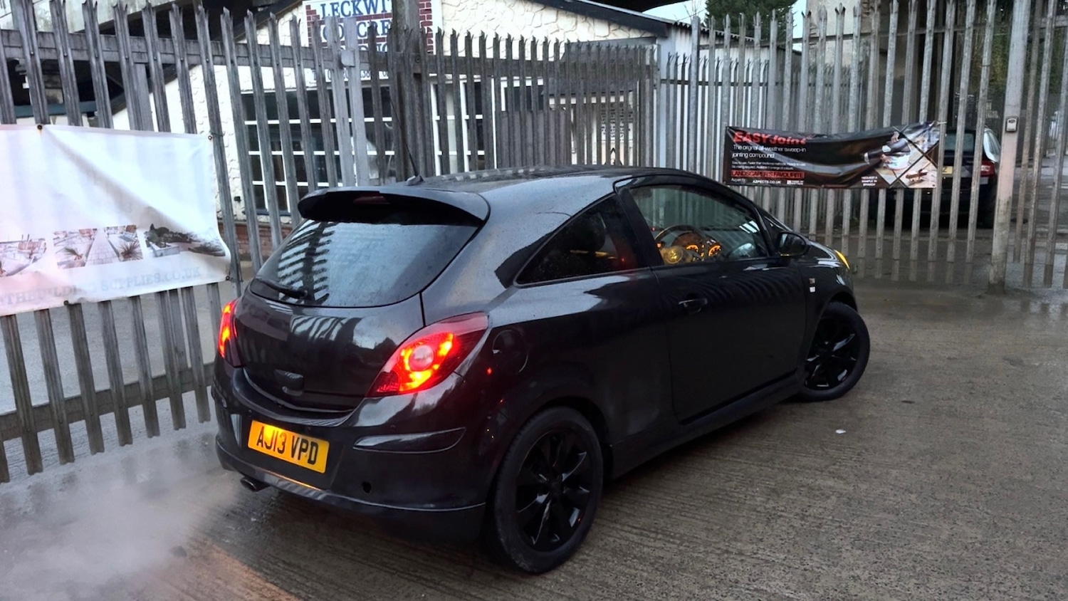 Used Vauxhall Corsa 2013 for sale - 76758356: Photo 5