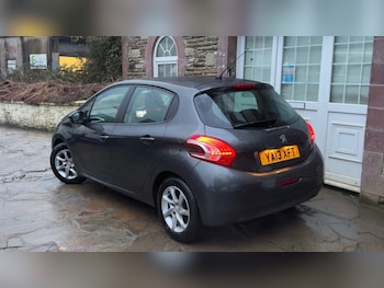 Used Peugeot 208 2013 for sale - 77466040: Photo