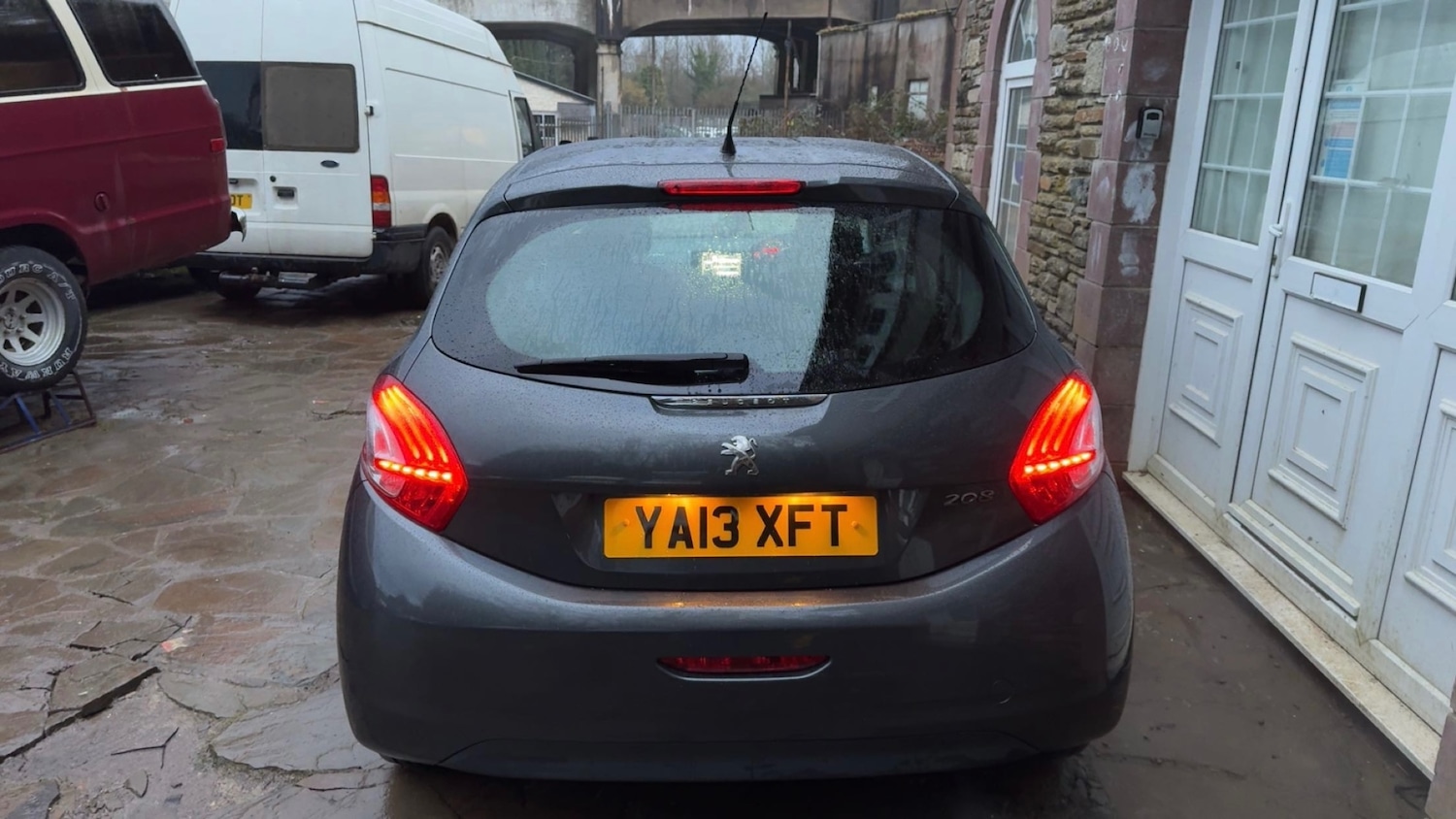 Used Peugeot 208 2013 for sale - 77466040: Photo 4