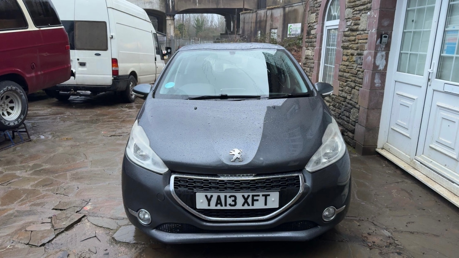 Used Peugeot 208 2013 for sale - 77466040: Photo 8