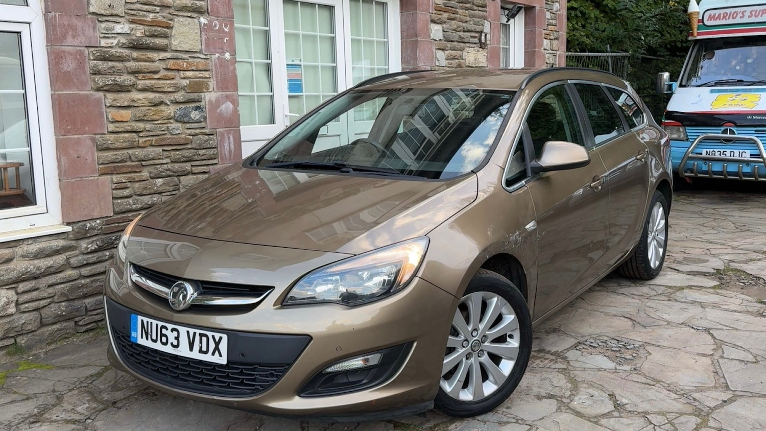 Used Vauxhall Astra 2013 for sale - 76669032: Photo 1