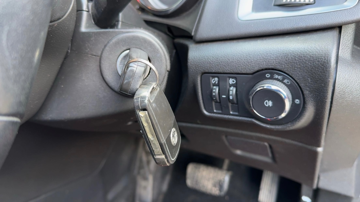 Used Vauxhall Astra 2013 for sale - 76669032: Photo 12