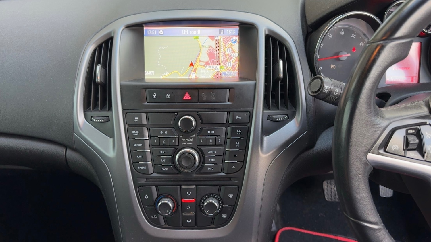 Used Vauxhall Astra 2013 for sale - 76669032: Photo 14