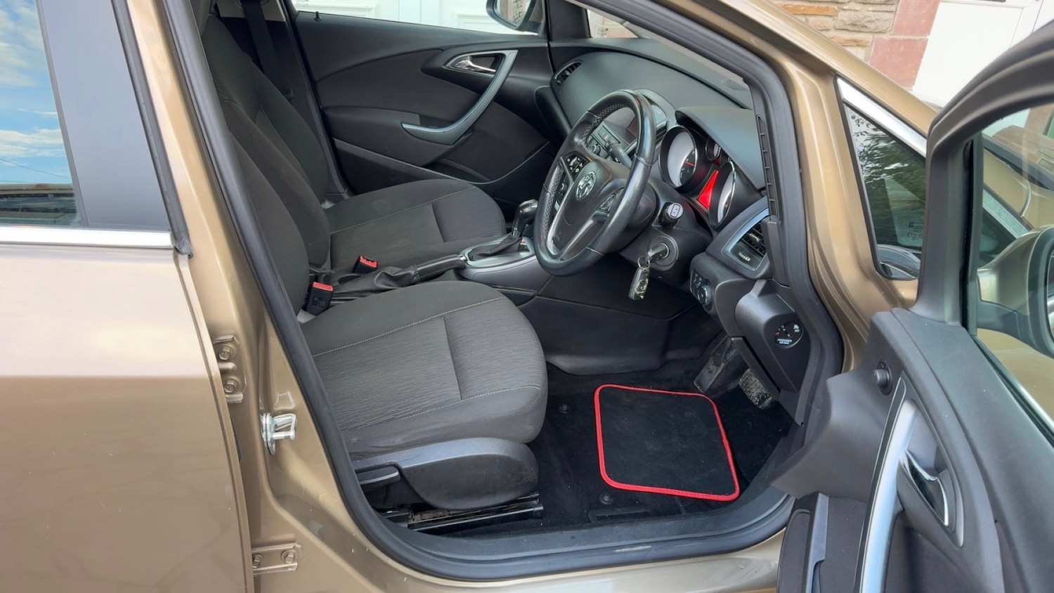 Used Vauxhall Astra 2013 for sale - 76669032: Photo 17