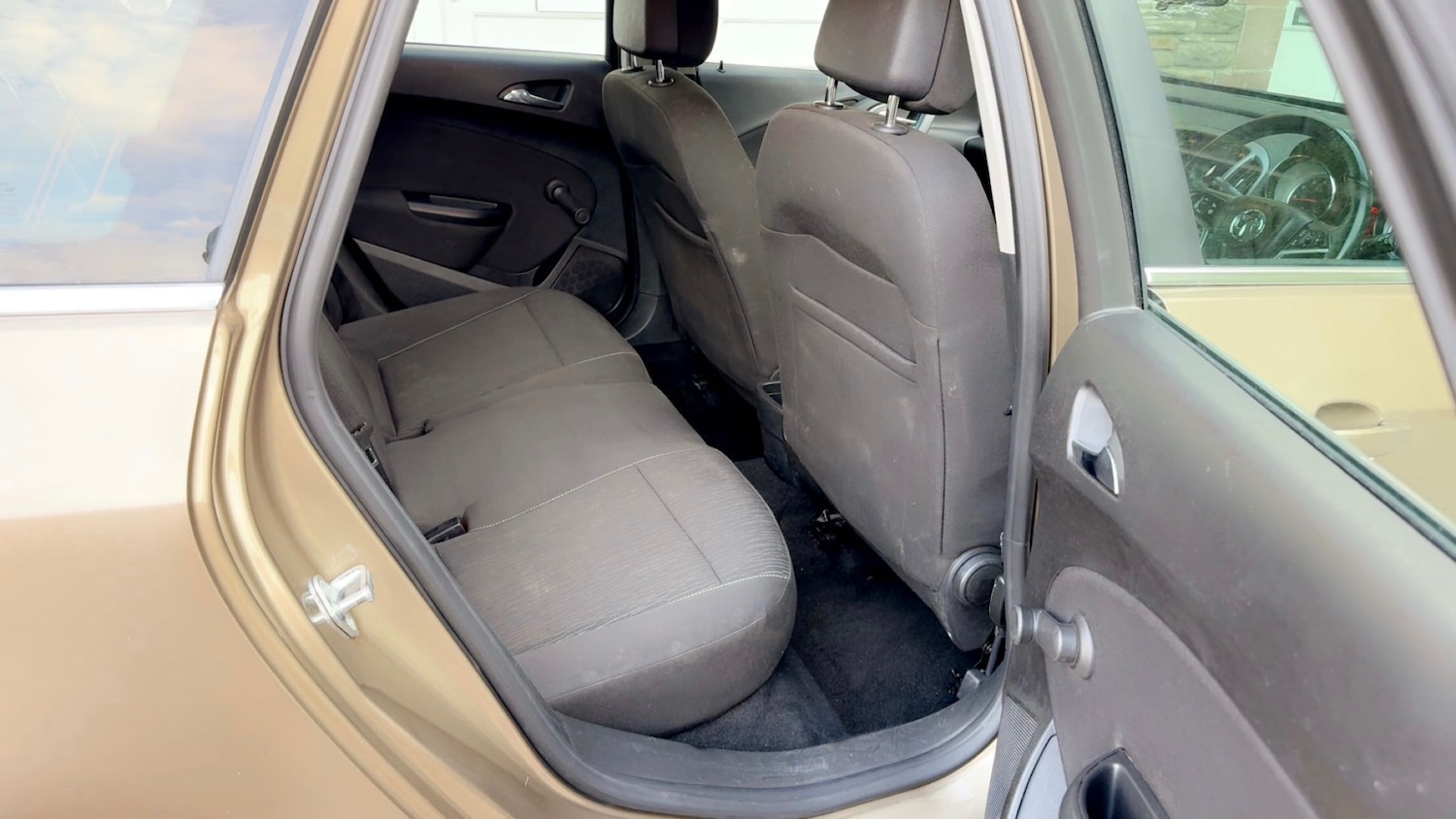 Used Vauxhall Astra 2013 for sale - 76669032: Photo 19