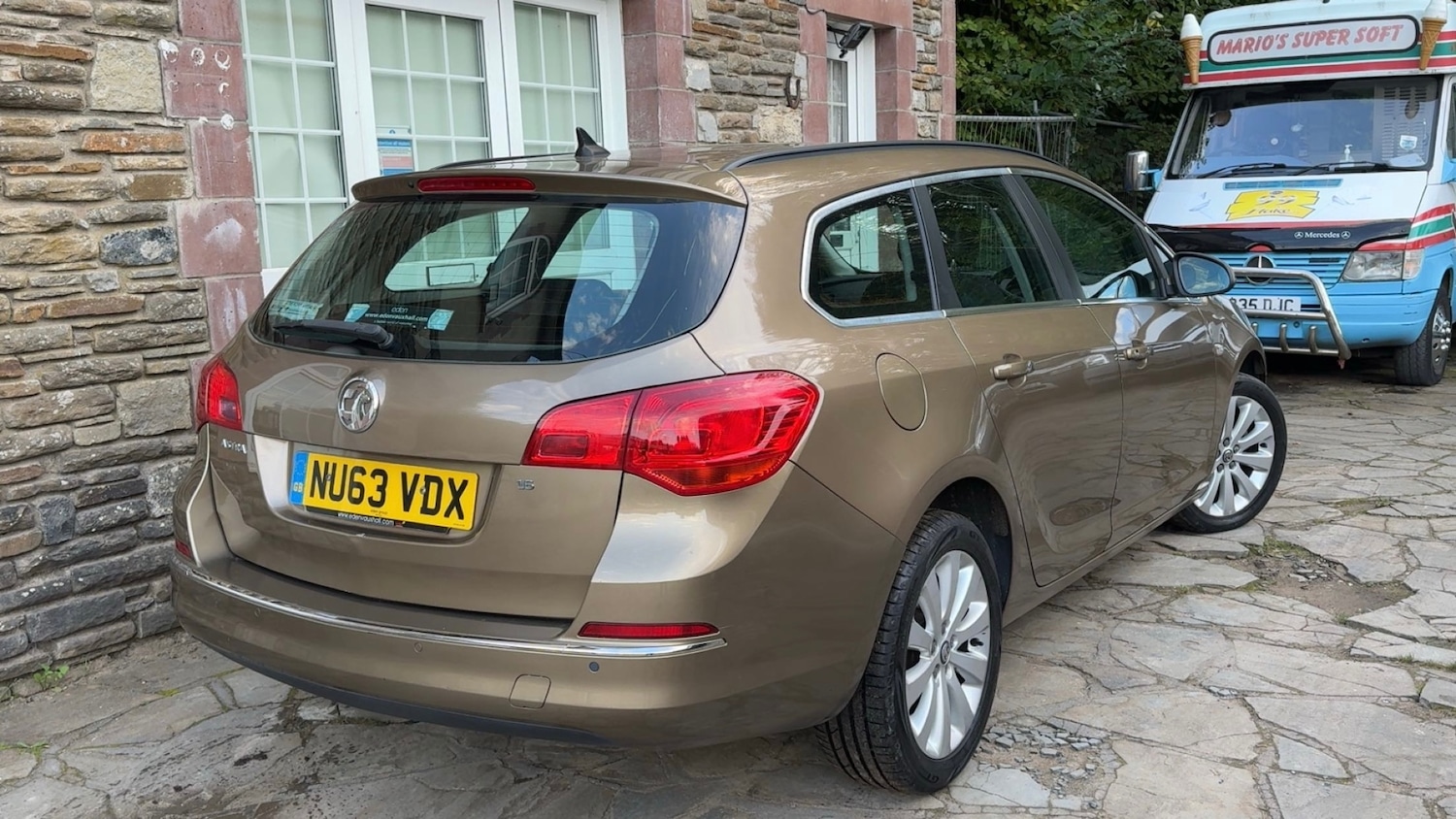 Used Vauxhall Astra 2013 for sale - 76669032: Photo 4