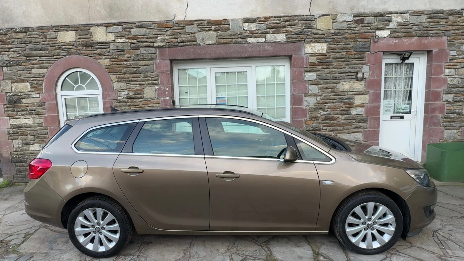 Used Vauxhall Astra 2013 for sale - 76669032: Photo 5