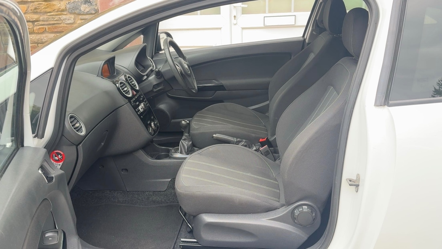 Used Vauxhall Corsa 2011 for sale - 77736965: Photo 12