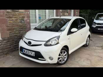 2013 (63) - 1.0 VVT-i Mode 5dr
