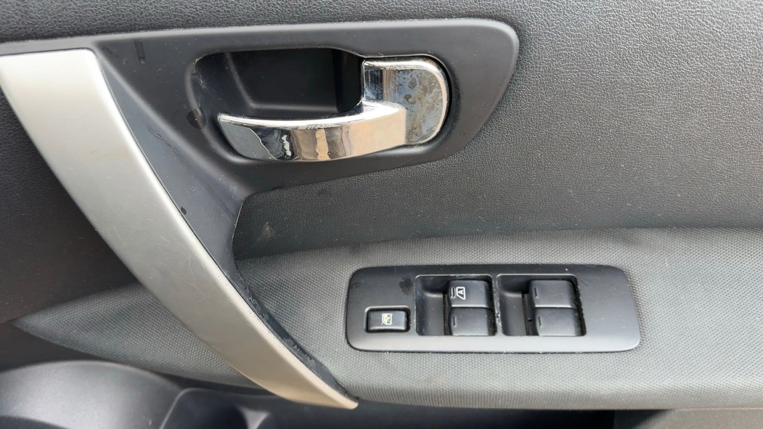 Used Nissan Qashqai 2011 for sale - 76726176: Photo 18