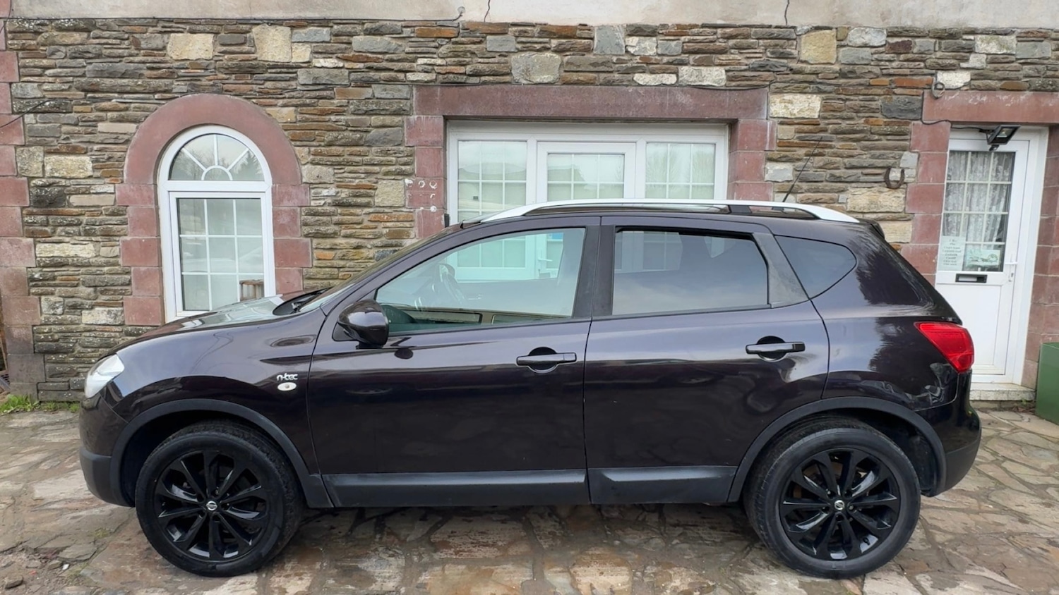 Used Nissan Qashqai 2011 for sale - 76726176: Photo 2