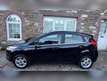 Used Ford Fiesta 2015 for sale - 79825683: Photo