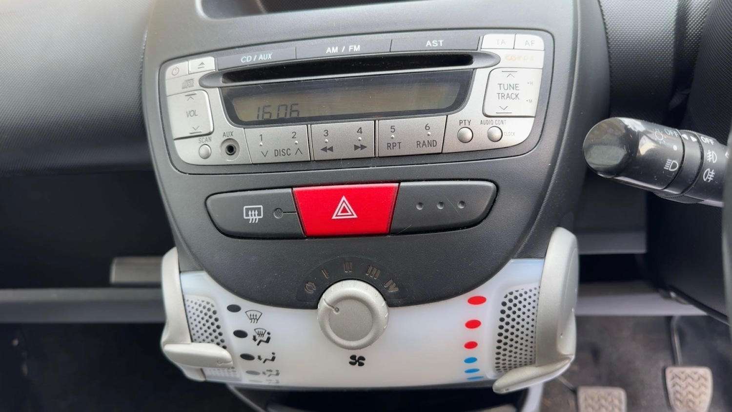 Used Toyota AYGO 2013 for sale - 76510484: Photo 15