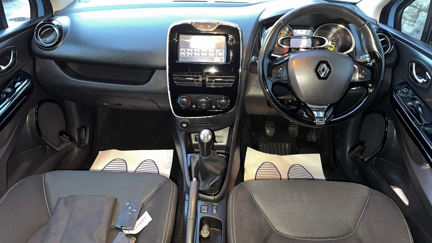 Used Renault Clio 2014 for sale - 78063904: Photo 17