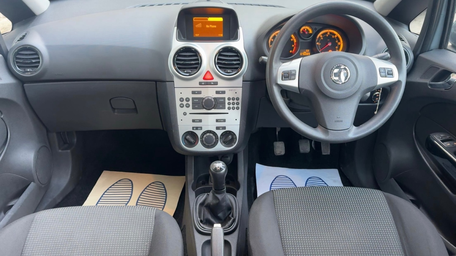 Used Vauxhall Corsa 2011 for sale - 77973120: Photo 13