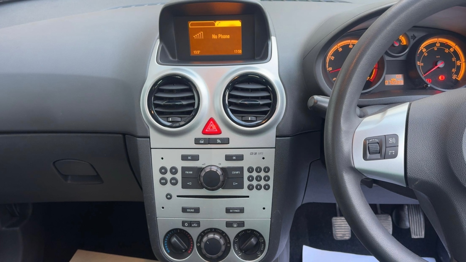 Used Vauxhall Corsa 2011 for sale - 77973120: Photo 15