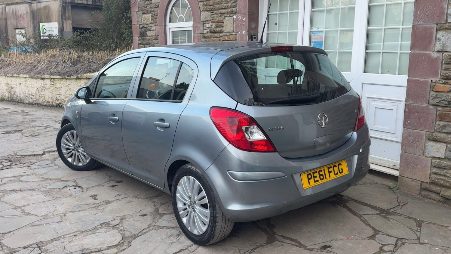 Used Vauxhall Corsa 2011 for sale - 77973120: Photo 3