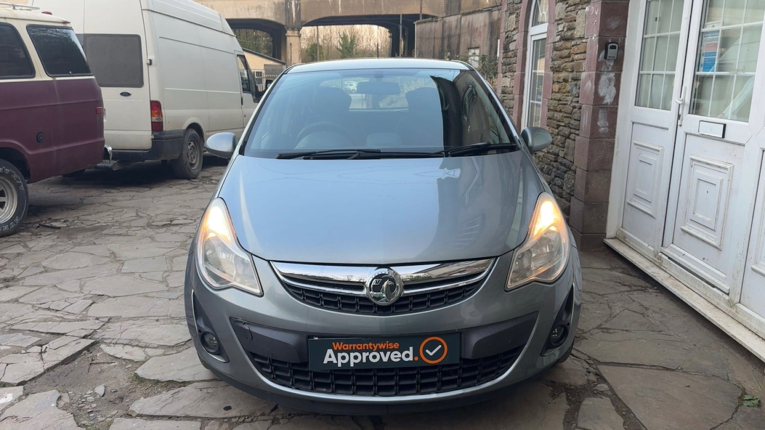 Used Vauxhall Corsa 2011 for sale - 77973120: Photo 8