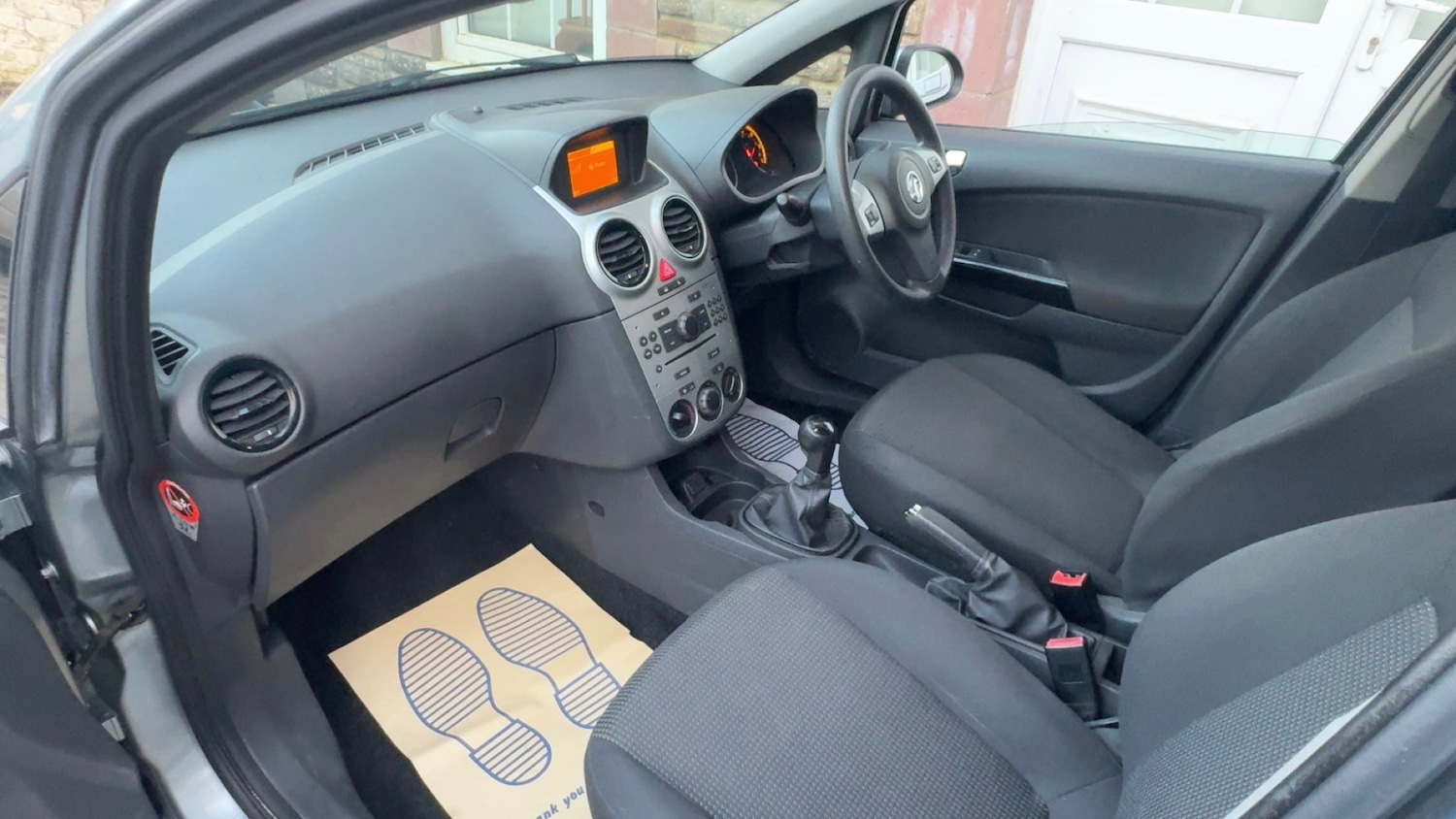 Used Vauxhall Corsa 2011 for sale - 77973120: Photo 9