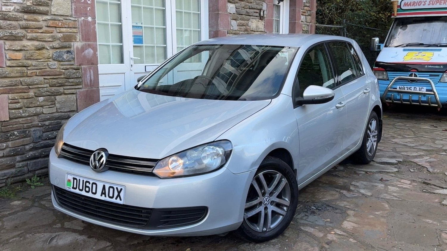 Used Volkswagen Golf 2010 for sale - 76692601: Photo 1