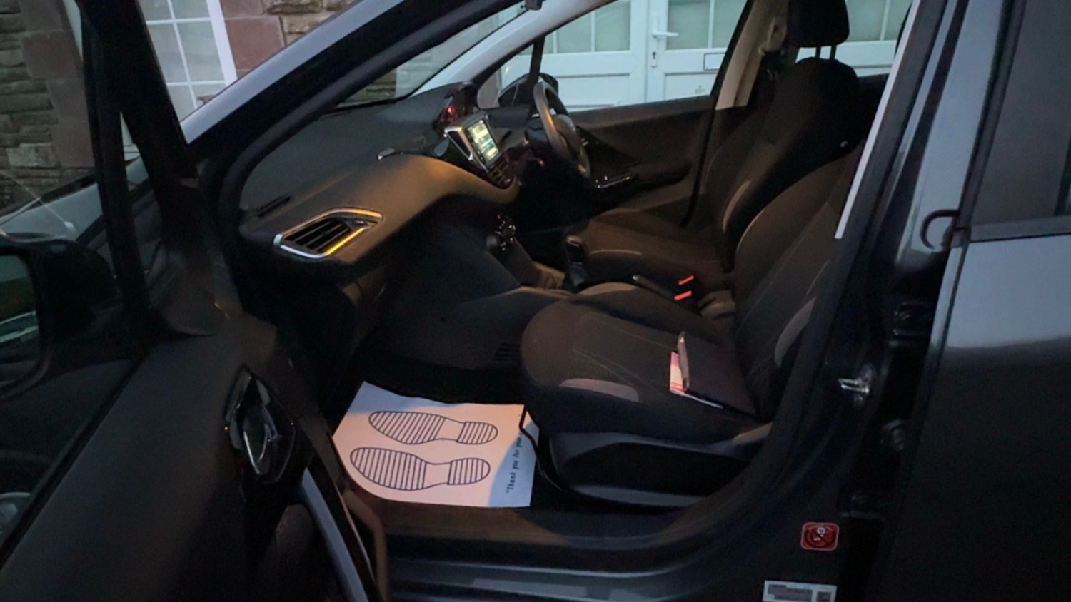 Used Peugeot 208 2013 for sale - 77084324: Photo 16