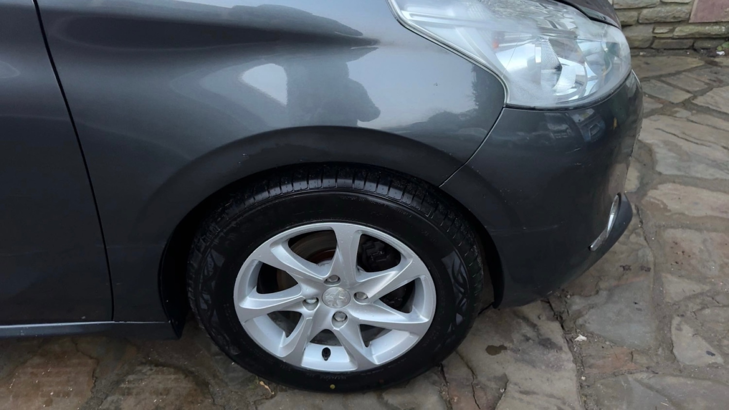 Used Peugeot 208 2013 for sale - 77084324: Photo 21