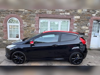 Used Ford Fiesta 2015 for sale - 79295429: Photo