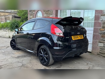Used Ford Fiesta 2015 for sale - 79295429: Photo