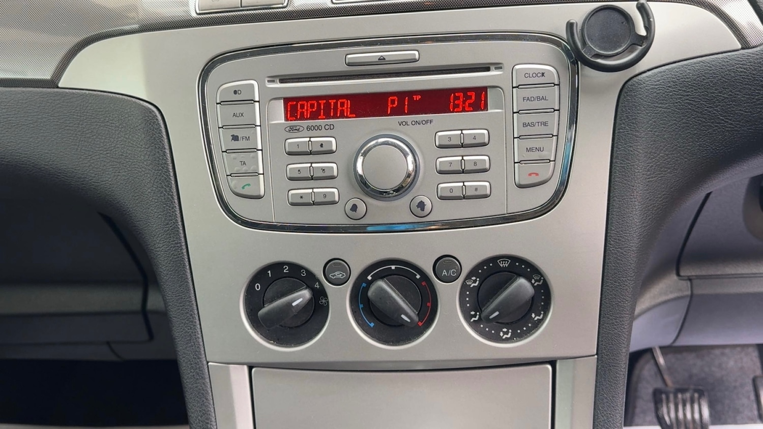 Used Ford Galaxy 2010 for sale - 77563369: Photo 17