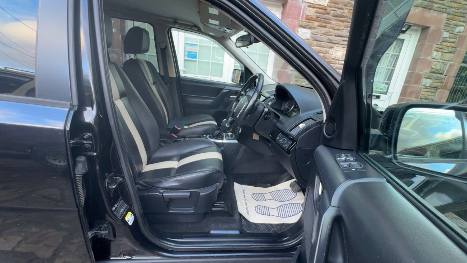 Used Land Rover Freelander 2011 for sale - 76855480: Photo 15