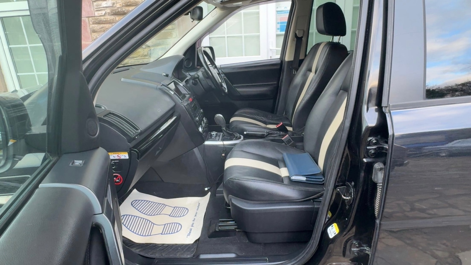 Used Land Rover Freelander 2011 for sale - 76855480: Photo 8