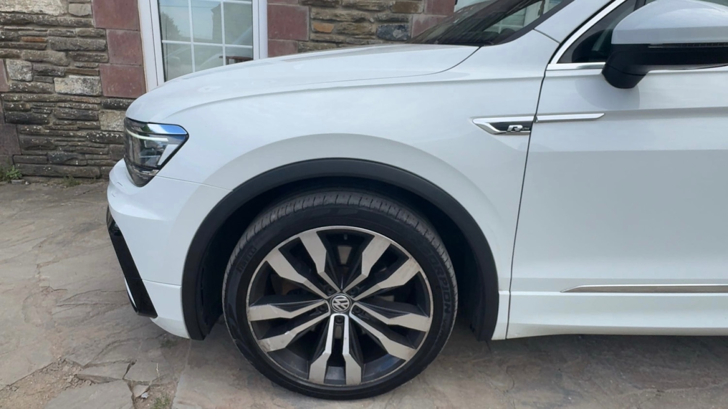 Used Volkswagen Tiguan 2017 for sale - 76510533: Photo 22