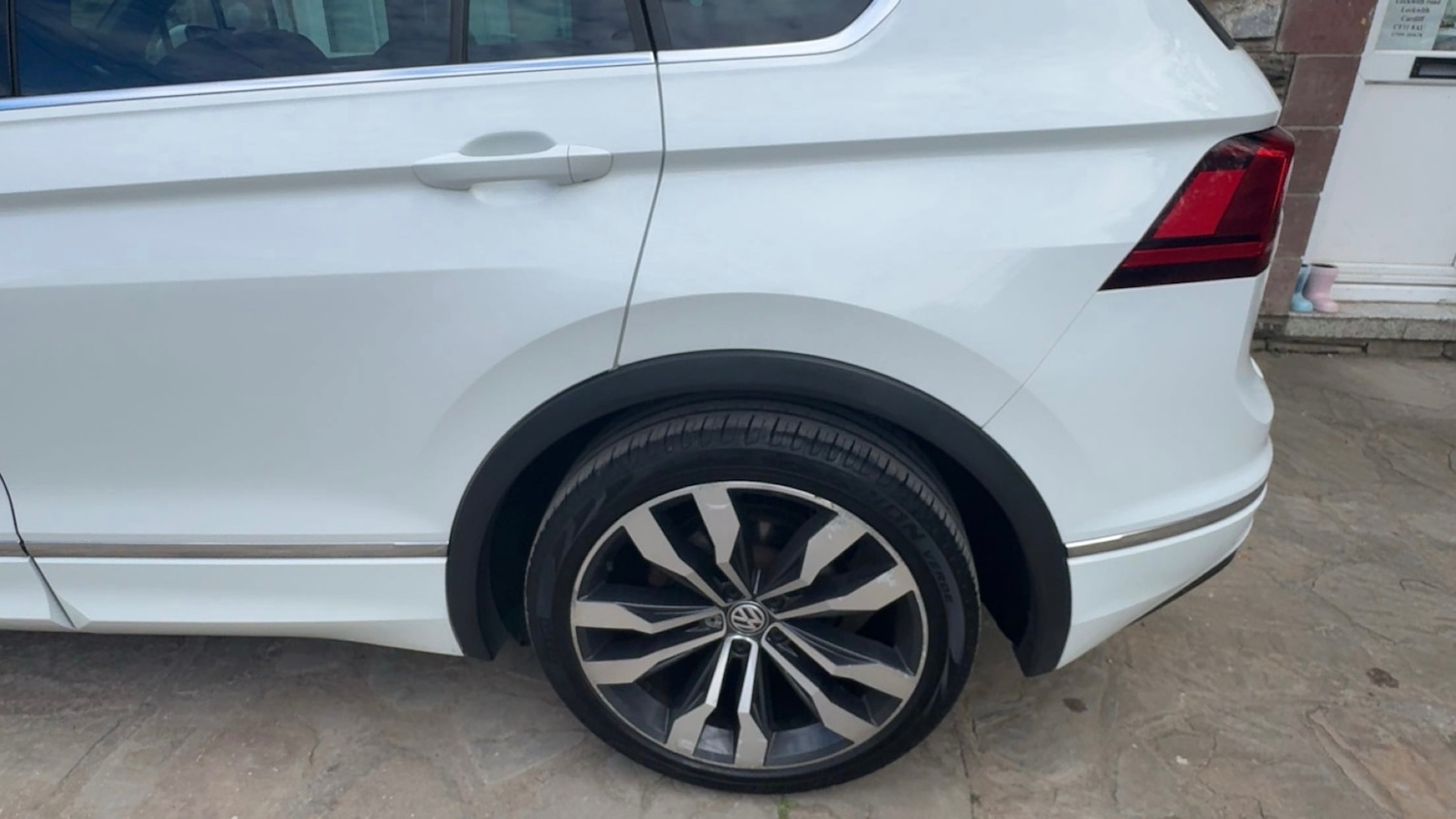 Used Volkswagen Tiguan 2017 for sale - 76510533: Photo 23