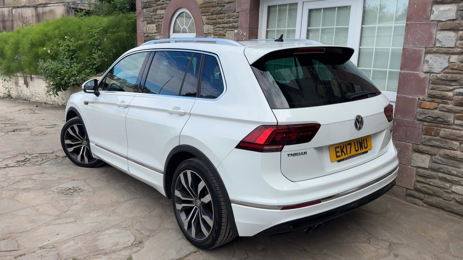 Used Volkswagen Tiguan 2017 for sale - 76510533: Photo 3
