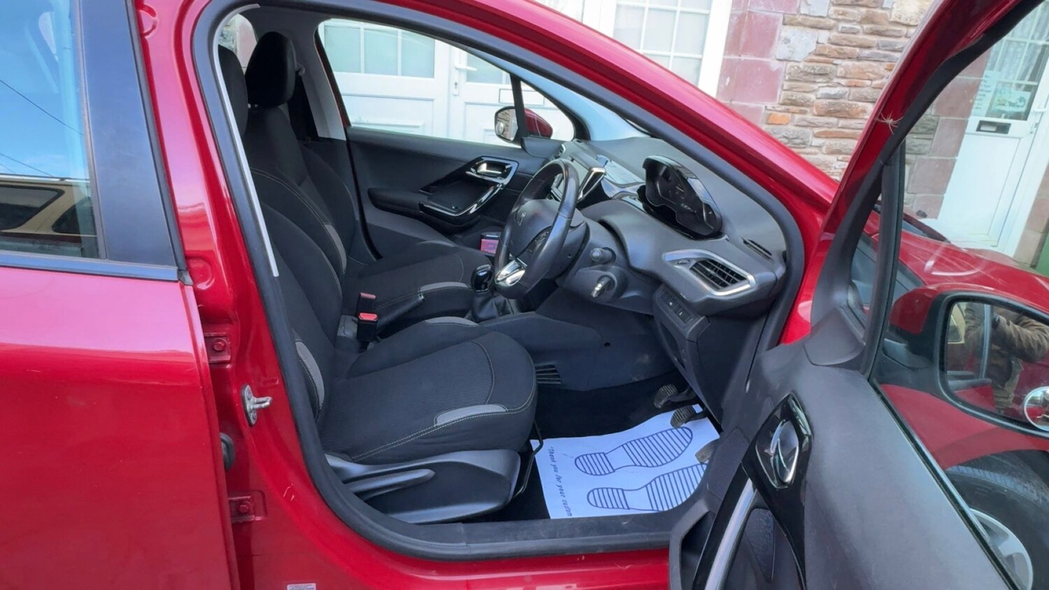 Used Peugeot 208 2016 for sale - 77354964: Photo 12