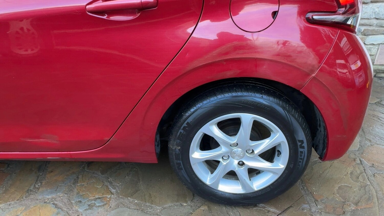 Used Peugeot 208 2016 for sale - 77354964: Photo 17