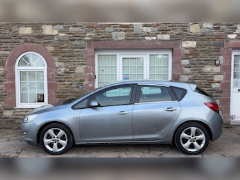 Used Vauxhall Astra 2010 for sale - 75611637: Photo
