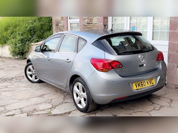 Used Vauxhall Astra 2010 for sale - 75611637: Photo