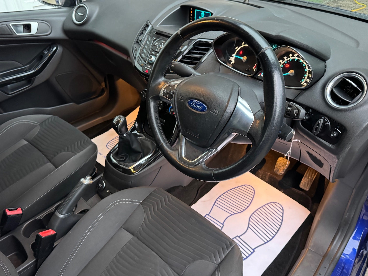 Used Ford Fiesta 2015 for sale - 78218196: Photo 12