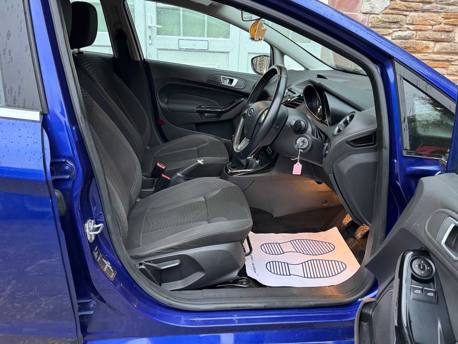 Used Ford Fiesta 2015 for sale - 78218196: Photo 13